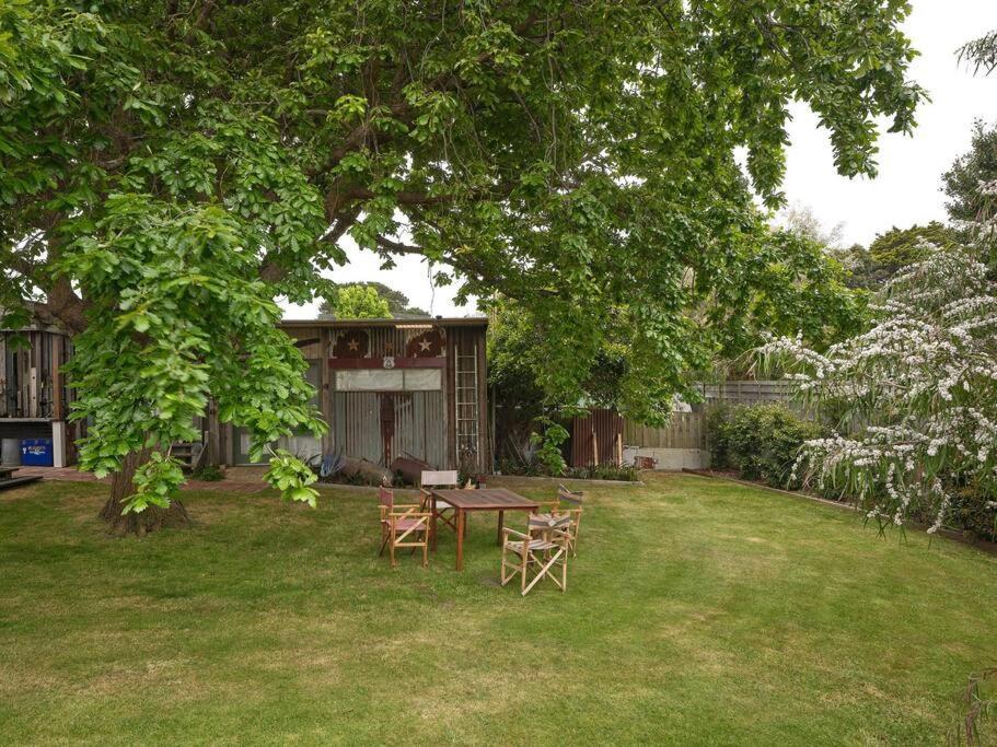 Warraburra Beach Shack, Rosebud - Entire House And Your Own Private Beach Box! Villa Exterior photo