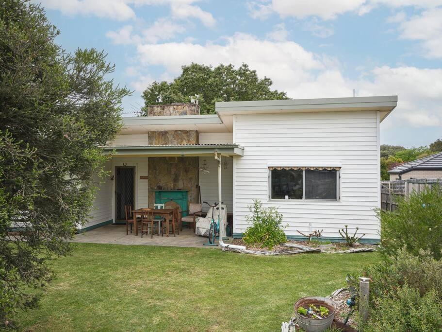 Warraburra Beach Shack, Rosebud - Entire House And Your Own Private Beach Box! Villa Exterior photo