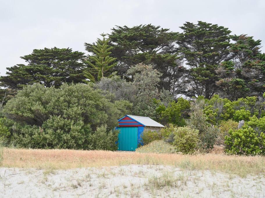 Warraburra Beach Shack, Rosebud - Entire House And Your Own Private Beach Box! Villa Exterior photo